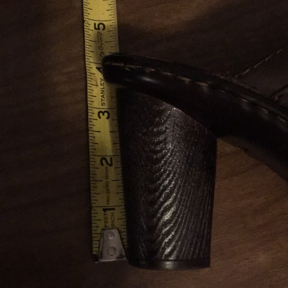 Born heeled slide on shoe - Picture 7 of 8